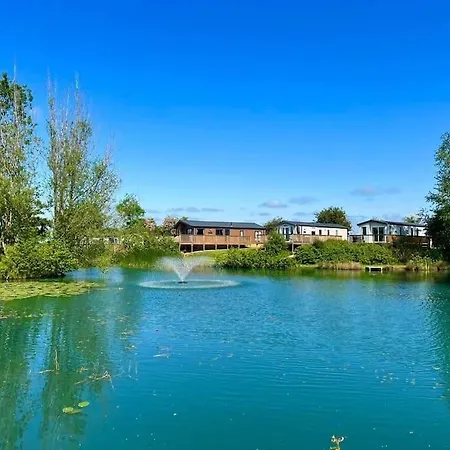Lakefront Lodge 5 Star Country Park Private Fishing Free Parking 1 Malton Exterior photo