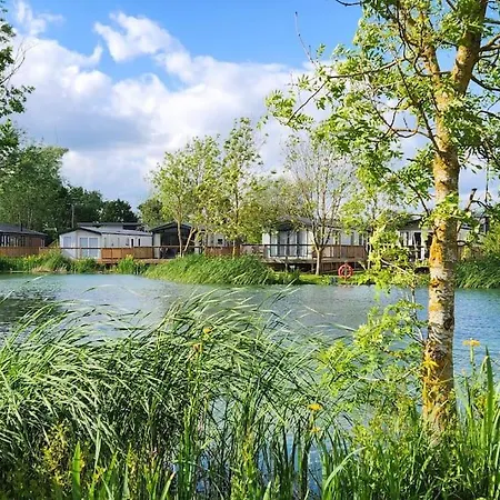 Lakefront Lodge 5 Star Country Park Private Fishing Free Parking 1 Malton Exterior photo